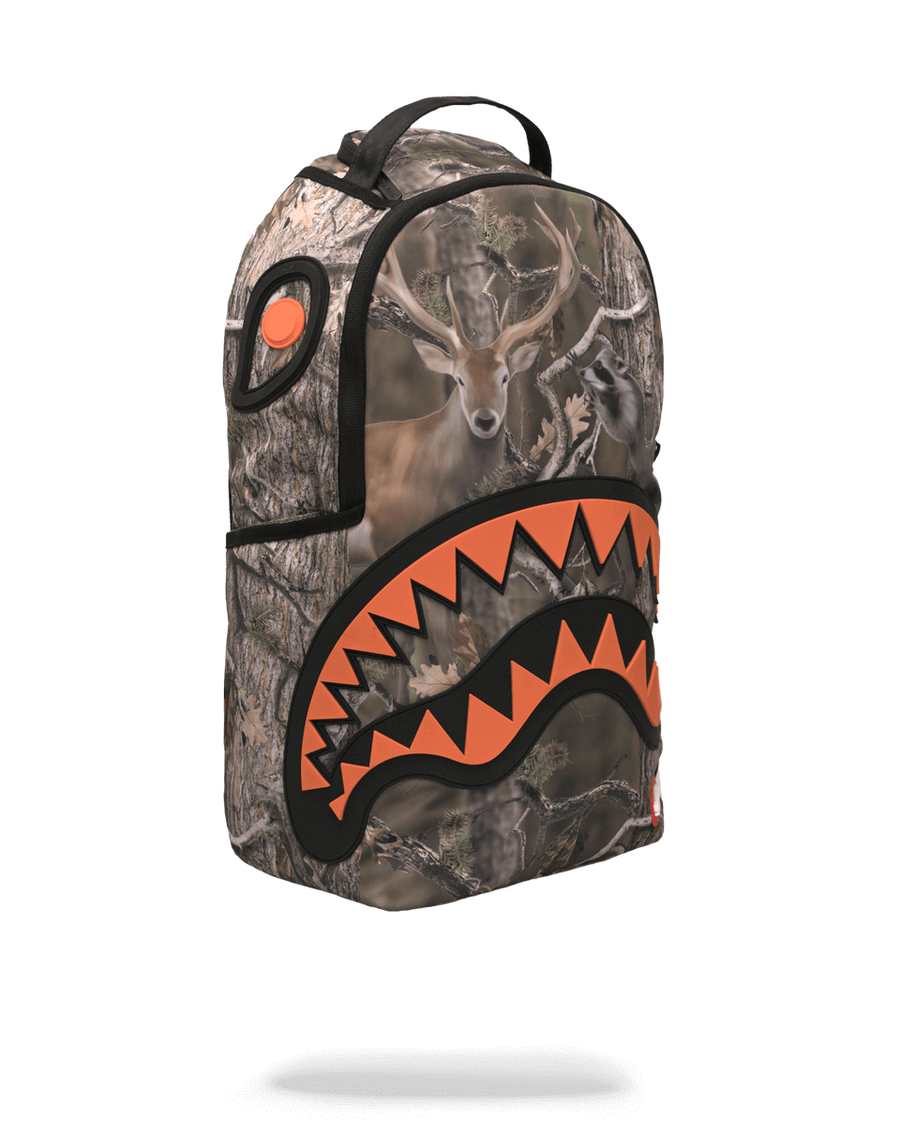 WILD LIFE HUNTER RUBBER SHARK BACKPACK